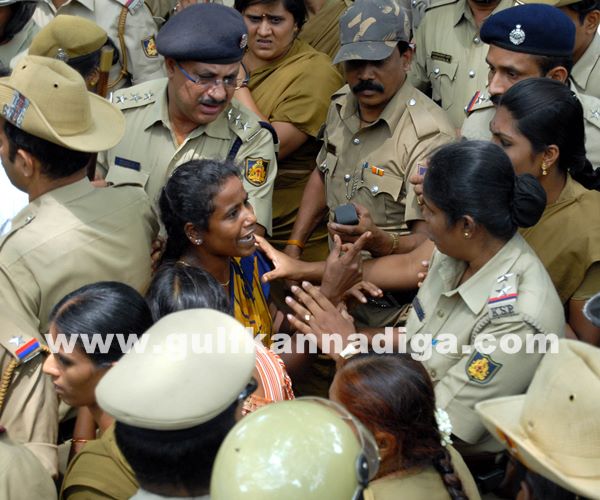 Bang Slum protest _June 4_2014-008