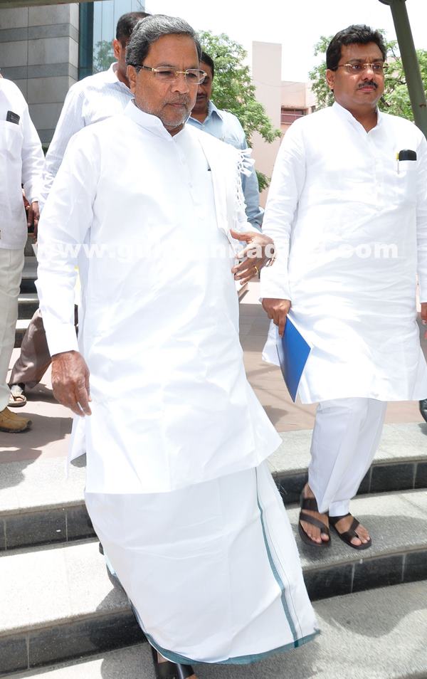 Dellhi politics_June 10_2014_001