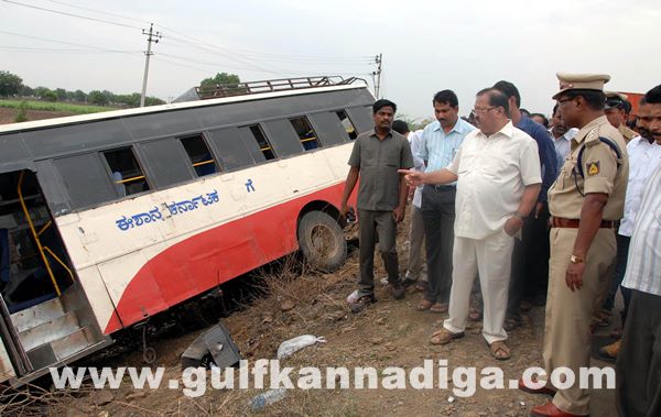 Gulbarga accident_June 2_2014-011