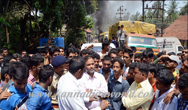 Gurupura_Accident_Protest_13
