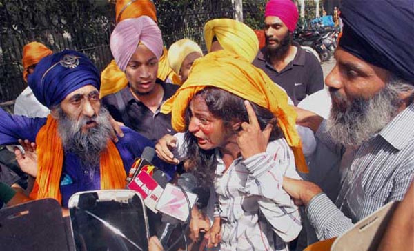 Clash at Golden Temple
