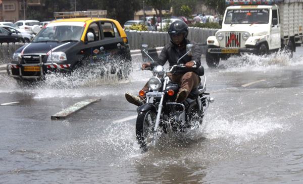Mumbai havy rain _June 12_2014_006