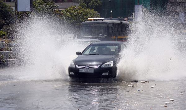 Mumbai havy rain _June 12_2014_007