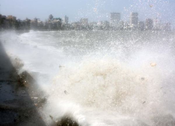 Mumbai havy rain _June 12_2014_028