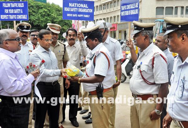 Gesture to Traffic Police Constables an event_July 2_2014_002