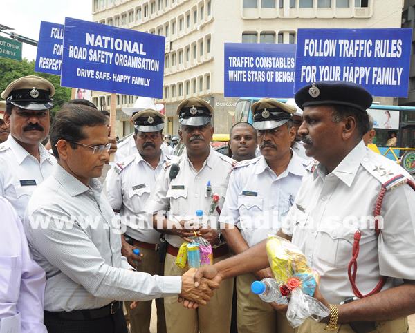 Gesture to Traffic Police Constables an event_July 2_2014_003