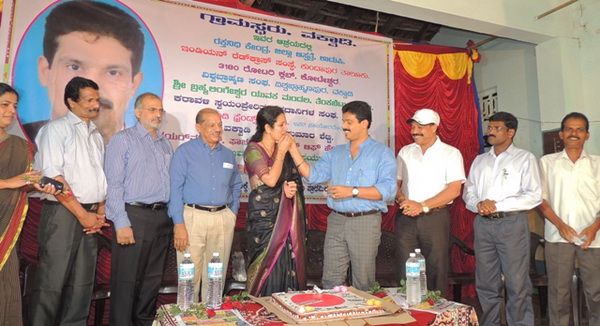 praveen_shetty_blood_40