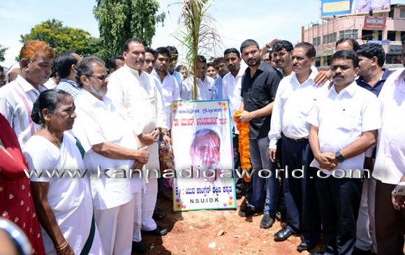 congress_protest_photo_1