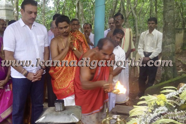 Ravishastri visit uDupi temple (2)