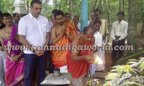 Ravishastri visit uDupi temple (3)