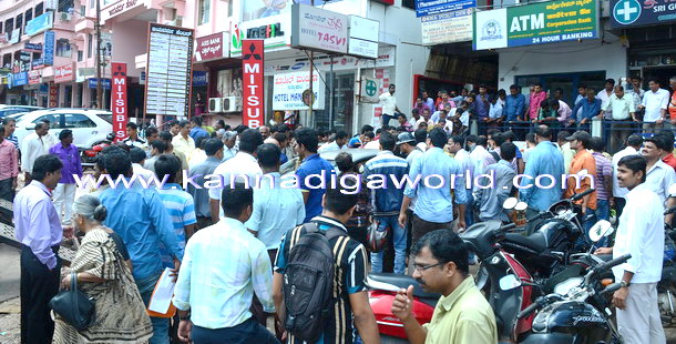 car_entered_hotel_10