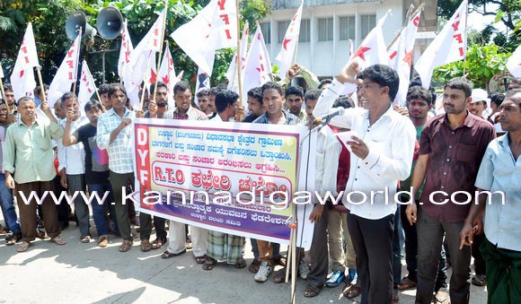 dyfi_protest_photo_4a