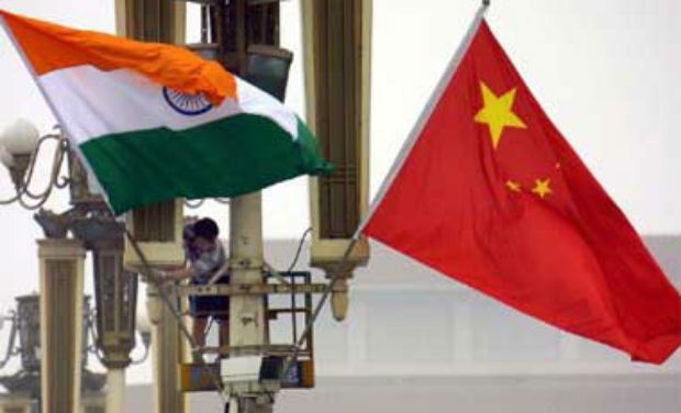 india-china-flags