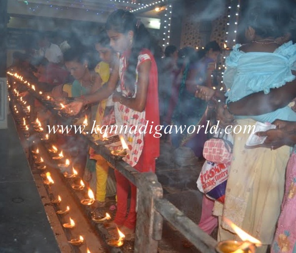 Kundheshwara _Deepotsava_2014 (24)