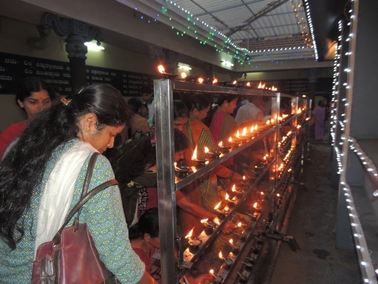 Kundheshwara_ deepotsava_2014 (11)