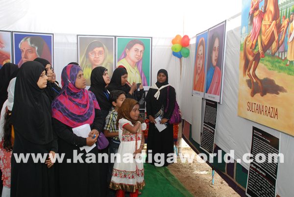 Women’s rights exhibition inaugurated in Coimbatore -Nov 16_2014_009