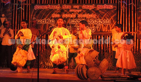 BhandarakarsCollege_Folk Culture_Show (54)