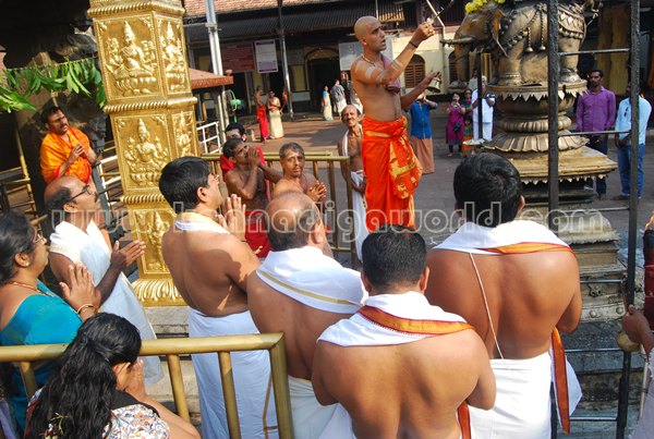 Kolluru_Mookambika temple (1)