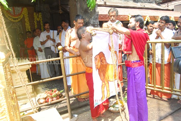 Kolluru_Mookambika temple (3)