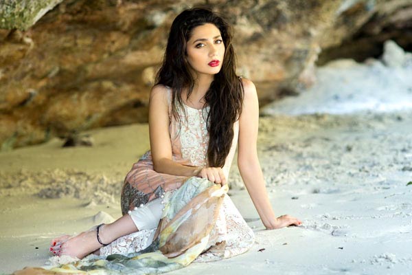 Pakistani actress Mahira Khan (of Humshakals fame)