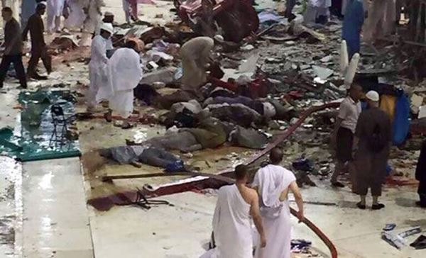 Crane collapse Makkah_sept 12_2015-014