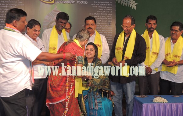 Shivaram Karantha_Huttura_Award 2015 (13)