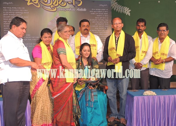Shivaram Karantha_Huttura_Award 2015 (14)