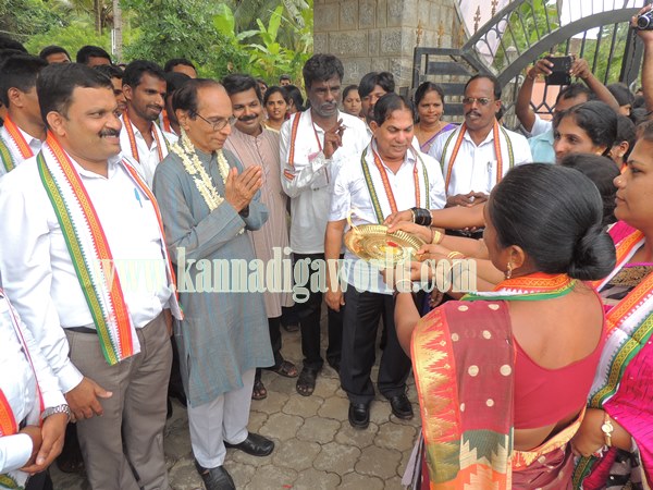 Shivaram Karantha_Huttura_Award 2015 (26)