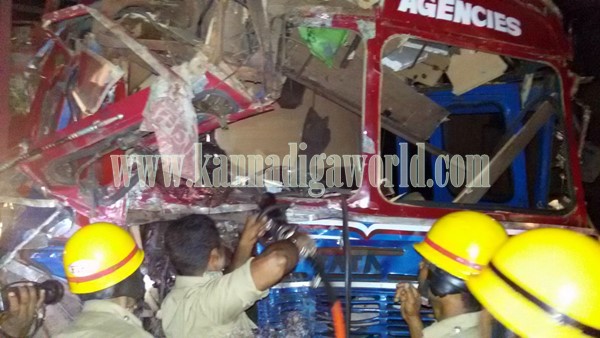 Udupi_Lorry accident_one Death (2)