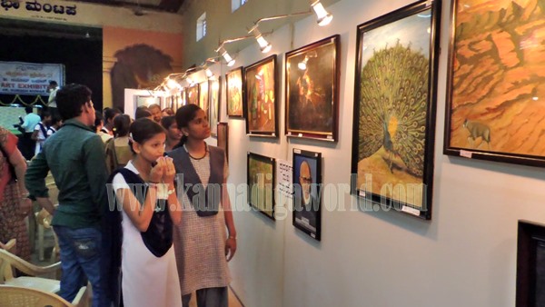 Dr Malli_Art Exhibition_Kndpr (1)