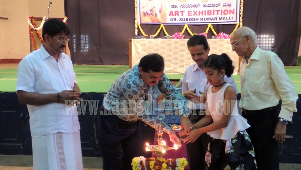 Dr Malli_Art Exhibition_Kndpr (21)