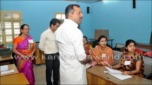 Grama-Panchayt_Vote_9