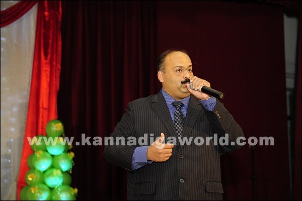 KCWA Christmas tree 2015 _Dec 4-2015-004