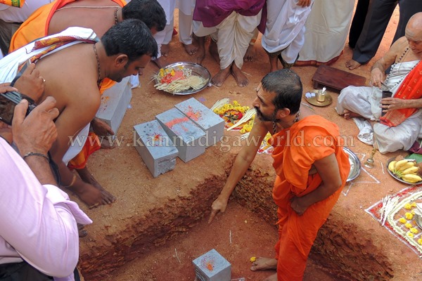 Barkuru_Yekanatheshwari Temple_Stone Laying (23)