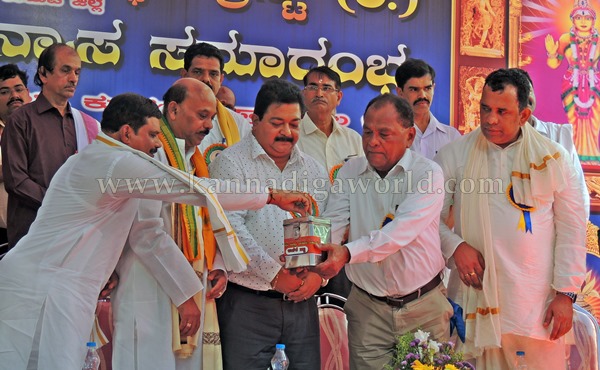 Barkuru_Yekanatheshwari Temple_Stone Laying (35)