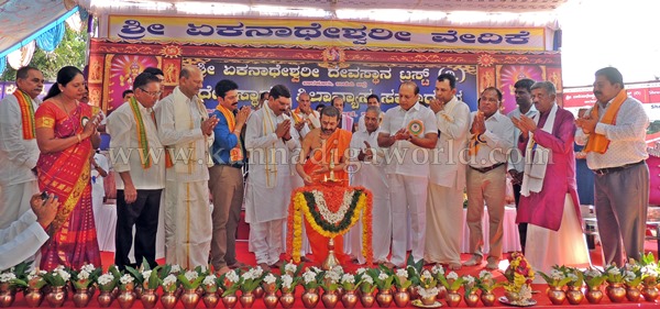 Barkuru_Yekanatheshwari Temple_Stone Laying (39)