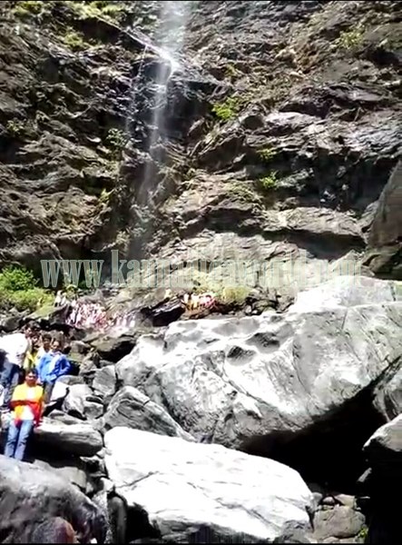 Belkal Theertha_Yellamavasye_snana (3)