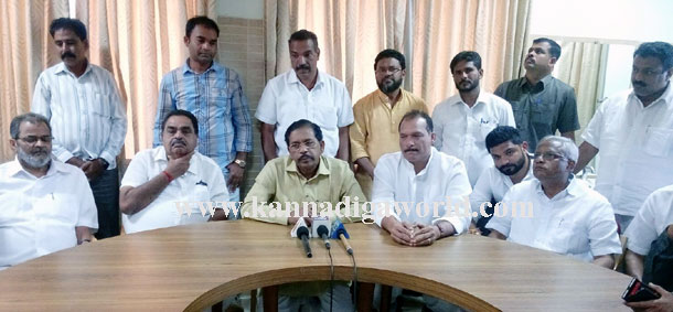 Home-Minister-Press_1