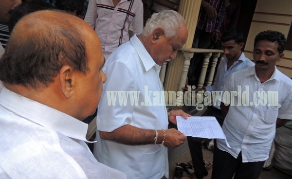 Yadiyurappa_ Visit_Talluru (6)