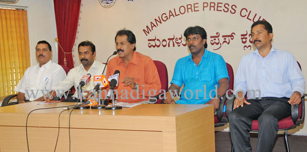 kateel_padayatre_presmeet