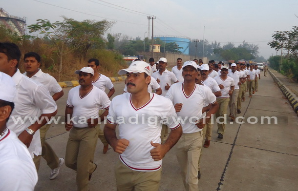 police_beach_walk_1