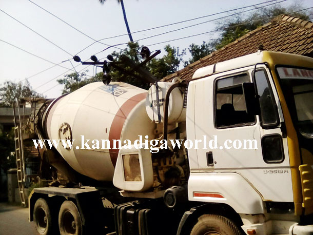 Conkrit_Lory_axxident_1