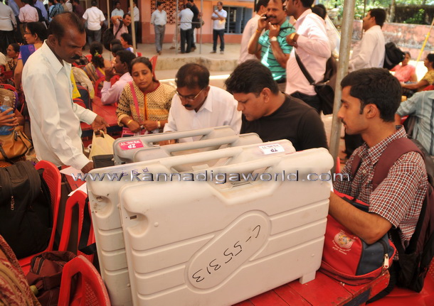 Elction_study_photo_4