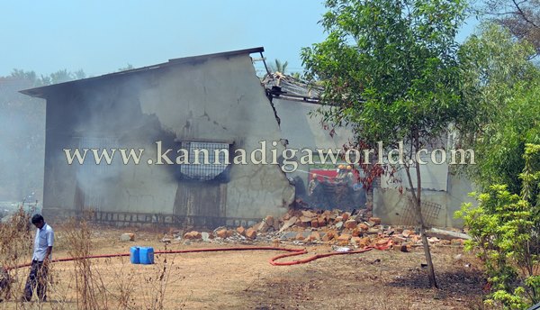 Fire Incident_Koteshwara_heavy Loss (12)
