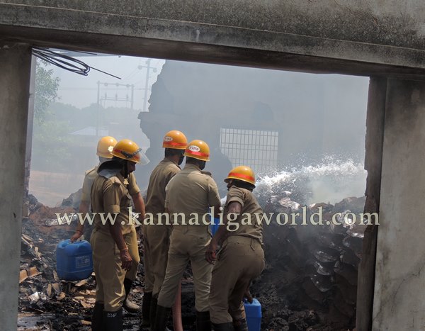 Fire Incident_Koteshwara_heavy Loss (13)