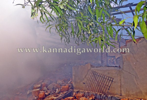 Fire Incident_Koteshwara_heavy Loss (21)