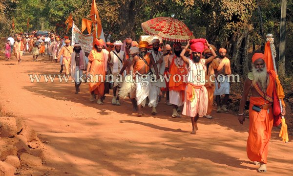 Hosangadi_Yadamoge_Sadhu Jandi Fest (32)