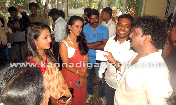 Pavitra_Movei_Release_19