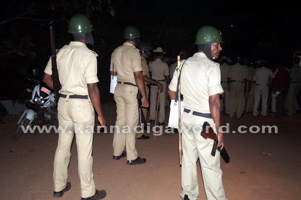 Suratkal_station_protest_13