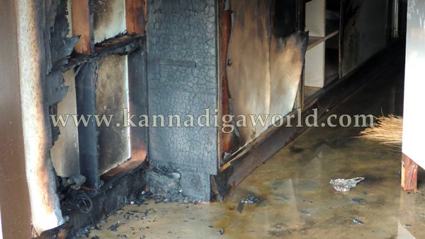 Talluru_Man Susuide_Dress Centre (10)